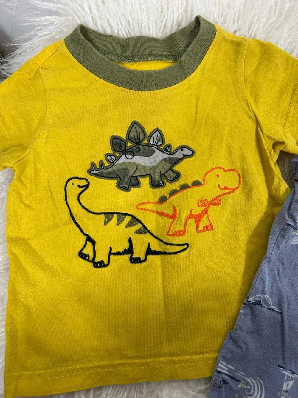 Carter's Baby Boy 12M Lot 2pc Yellow Dinosaur Tee Blue Beach Romper